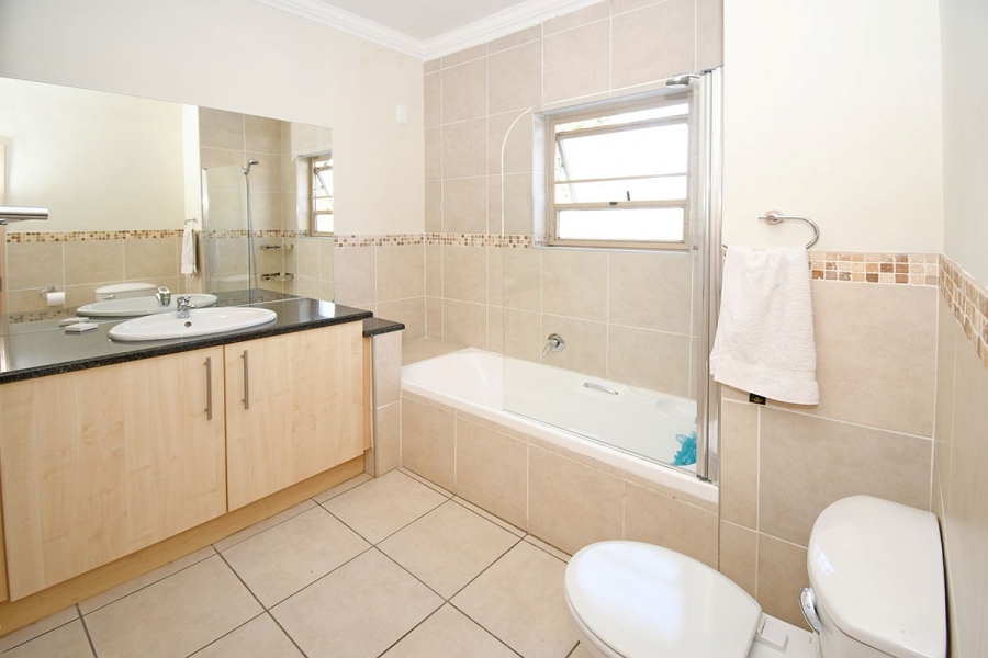 3 Bedroom Property for Sale in Parkmore Gauteng