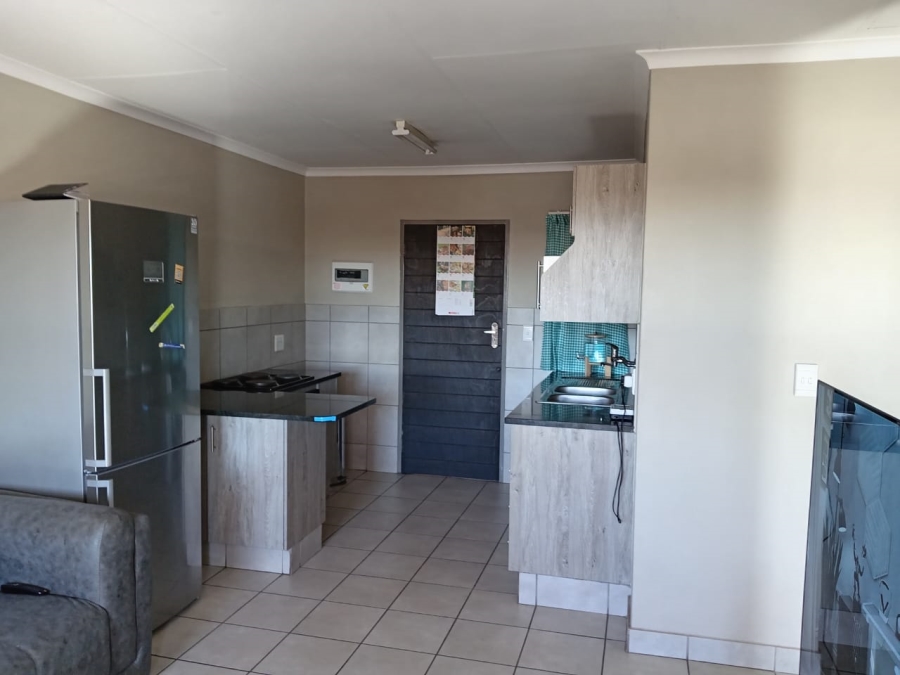 2 Bedroom Property for Sale in Heuweloord Gauteng