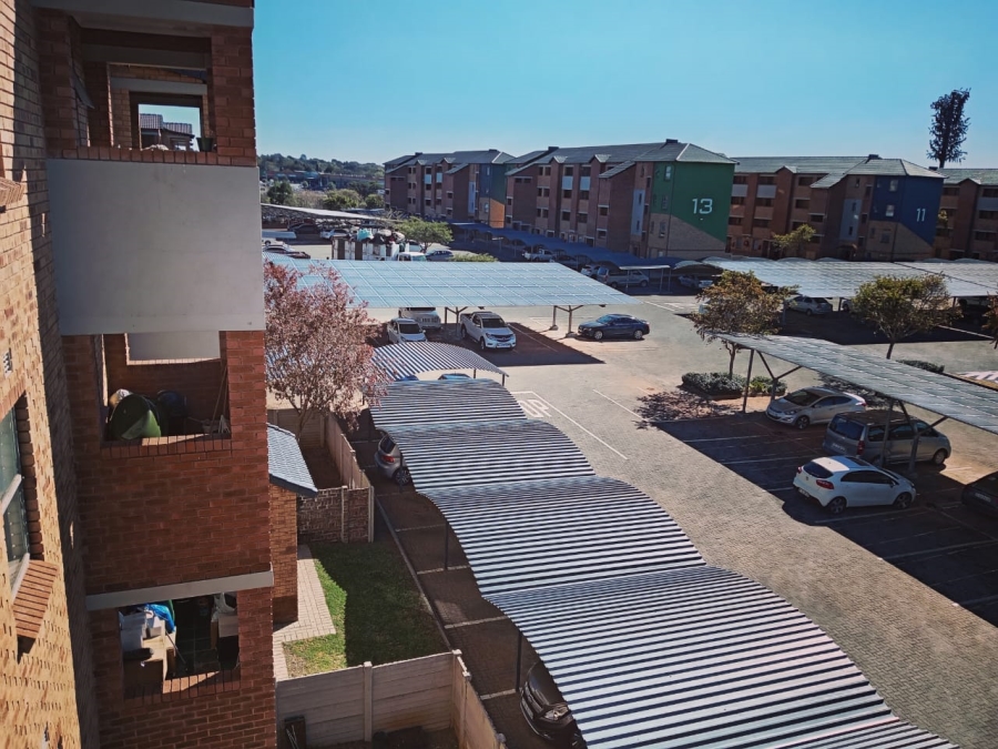 2 Bedroom Property for Sale in Heuweloord Gauteng