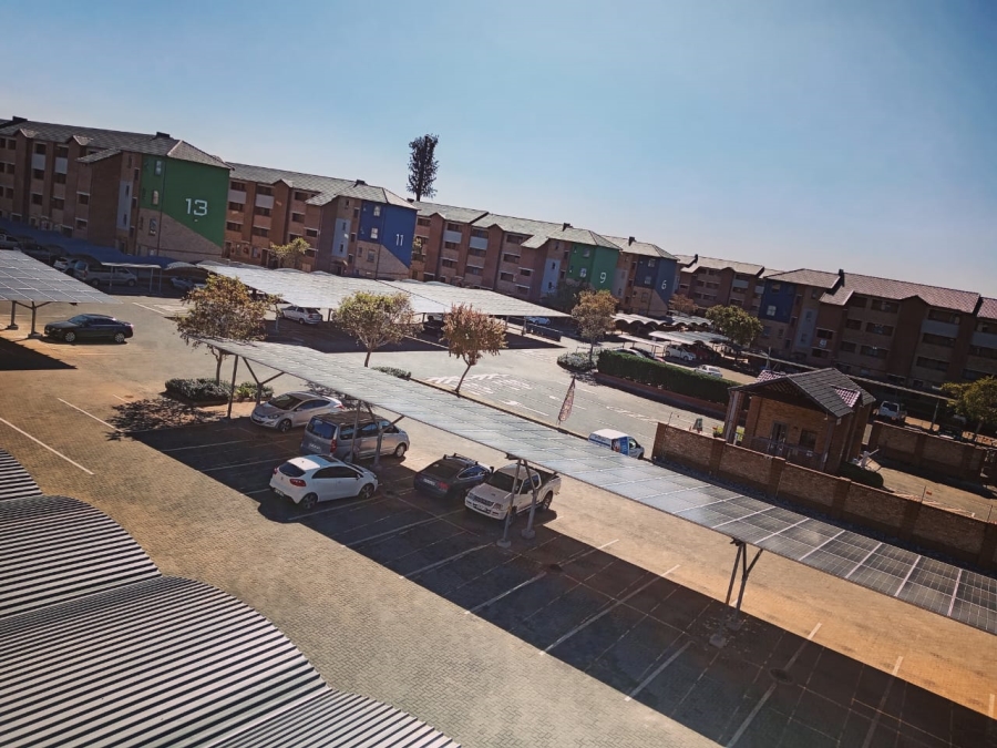 2 Bedroom Property for Sale in Heuweloord Gauteng