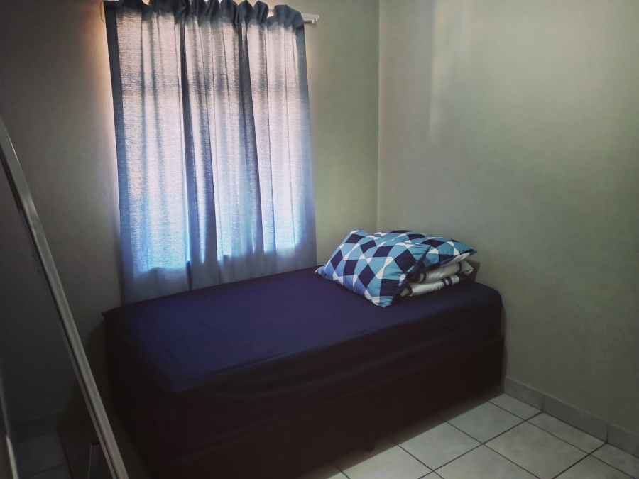 2 Bedroom Property for Sale in Heuweloord Gauteng