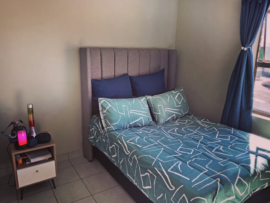 2 Bedroom Property for Sale in Heuweloord Gauteng