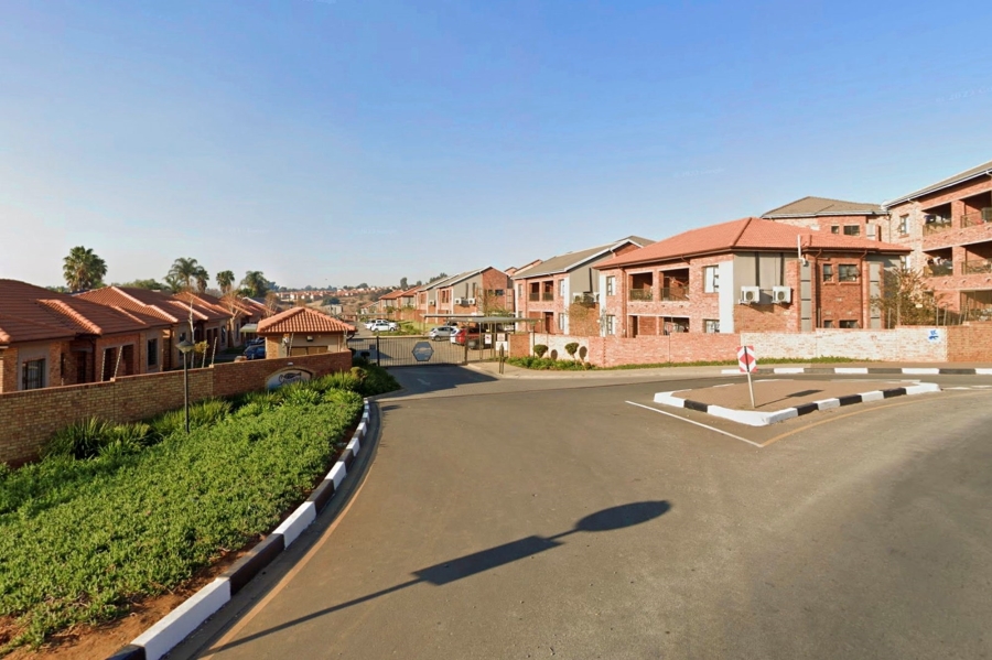 To Let 2 Bedroom Property for Rent in Wilgeheuwel Gauteng
