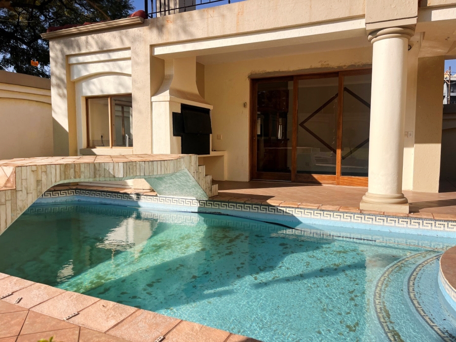 4 Bedroom Property for Sale in Fairmount Gauteng