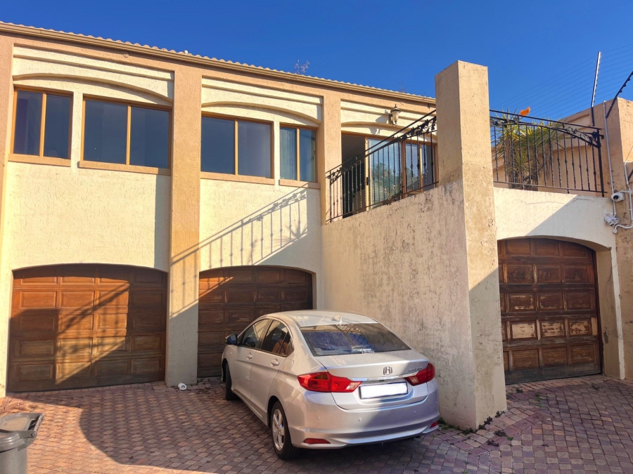 4 Bedroom Property for Sale in Fairmount Gauteng