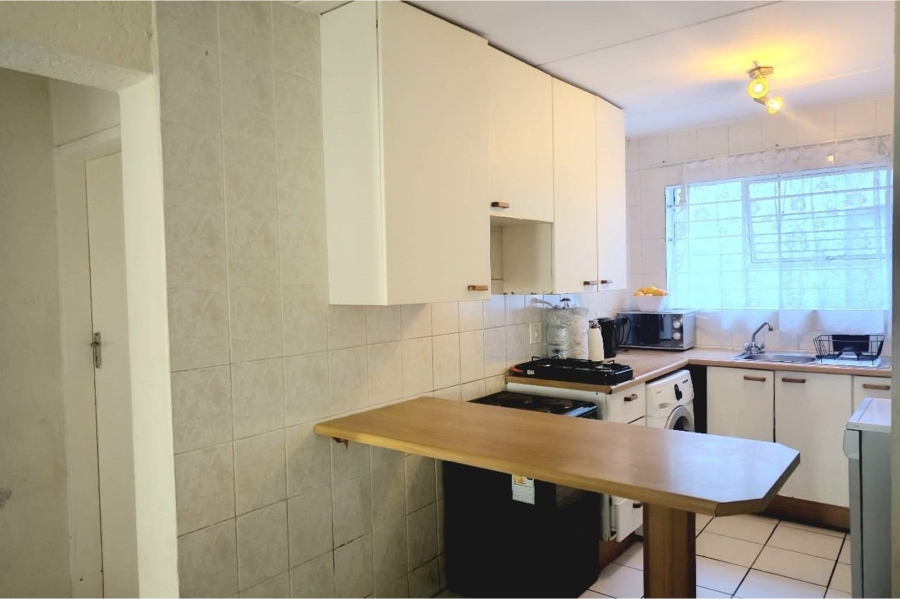 To Let 2 Bedroom Property for Rent in Vorna Valley Gauteng
