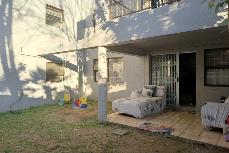 To Let 2 Bedroom Property for Rent in Vorna Valley Gauteng