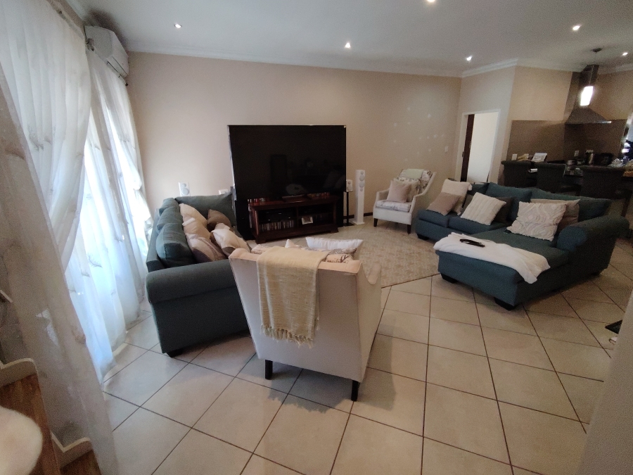 3 Bedroom Property for Sale in Monavoni Gauteng