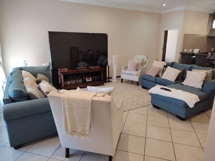 3 Bedroom Property for Sale in Monavoni Gauteng