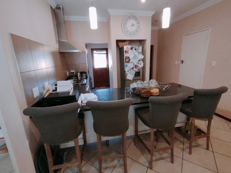 3 Bedroom Property for Sale in Monavoni Gauteng