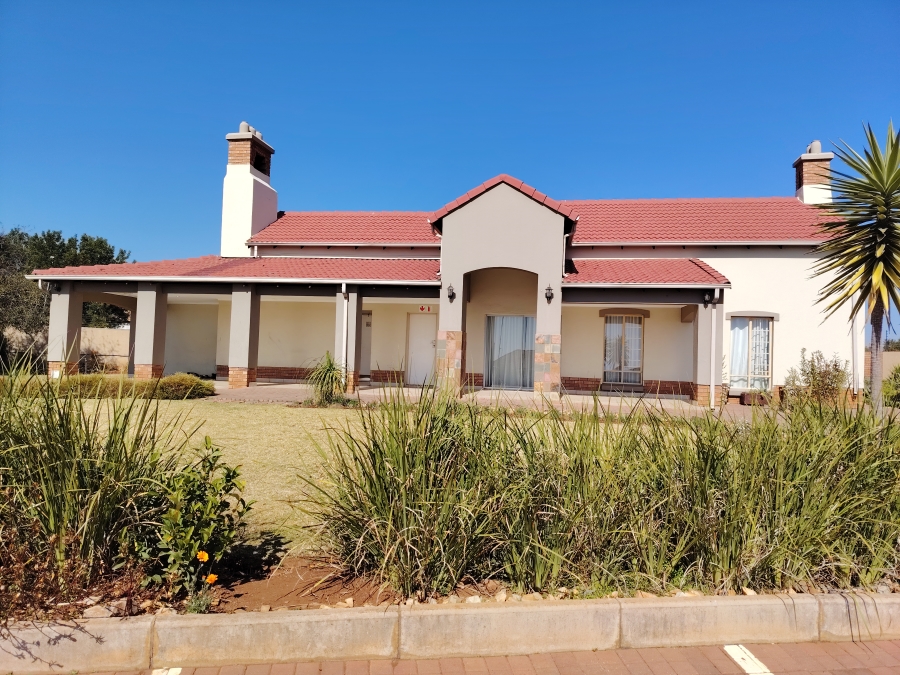 3 Bedroom Property for Sale in Monavoni Gauteng