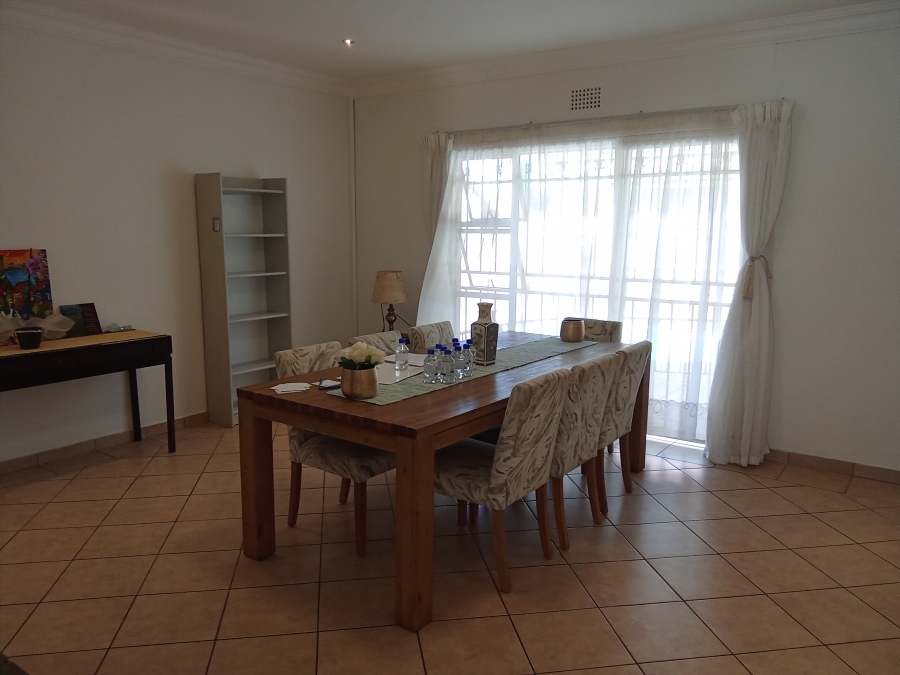 4 Bedroom Property for Sale in Constantia Kloof Gauteng