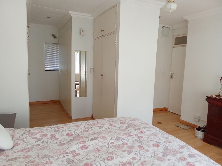 4 Bedroom Property for Sale in Constantia Kloof Gauteng