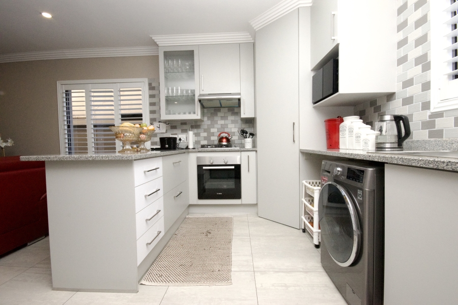 3 Bedroom Property for Sale in Monument Gauteng