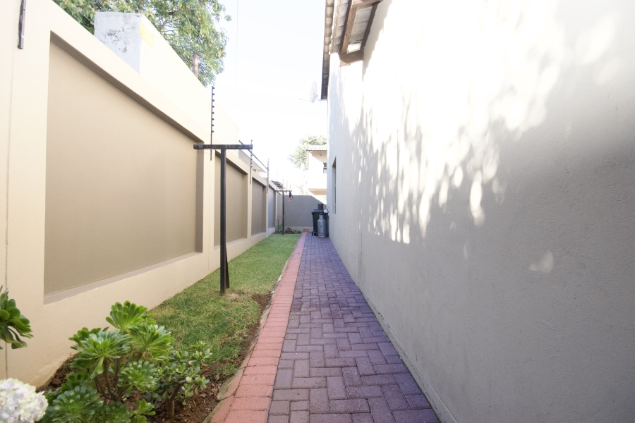 3 Bedroom Property for Sale in Monument Gauteng