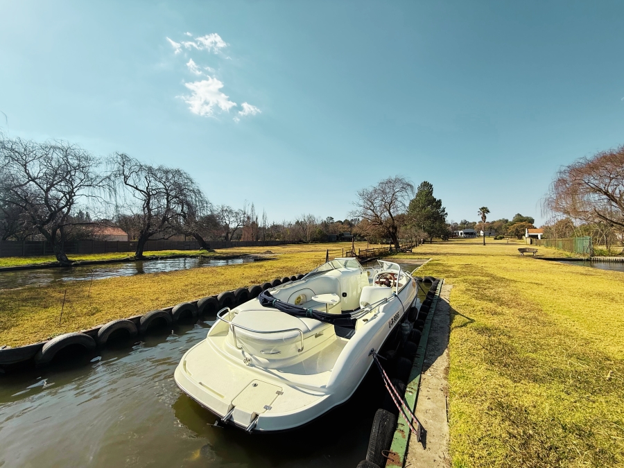 4 Bedroom Property for Sale in Miravaal Gauteng