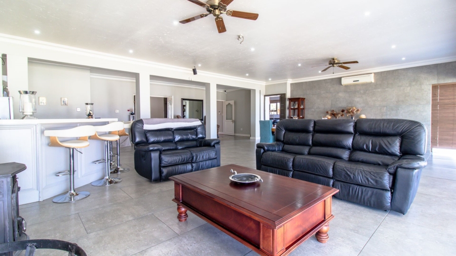 4 Bedroom Property for Sale in Miravaal Gauteng