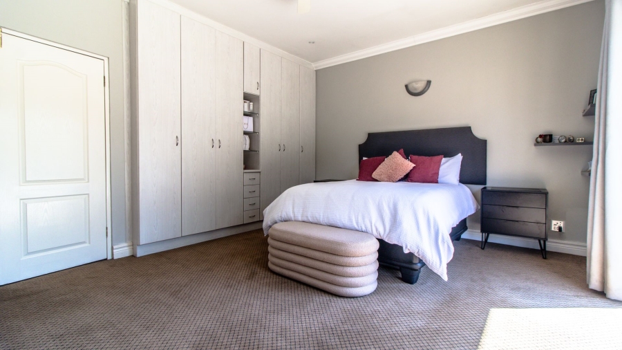 4 Bedroom Property for Sale in Miravaal Gauteng