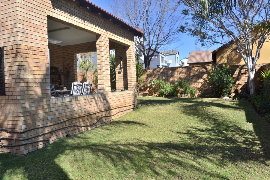 3 Bedroom Property for Sale in Thatchfield Estate Gauteng