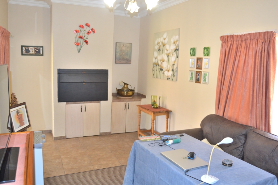 3 Bedroom Property for Sale in Thatchfield Estate Gauteng
