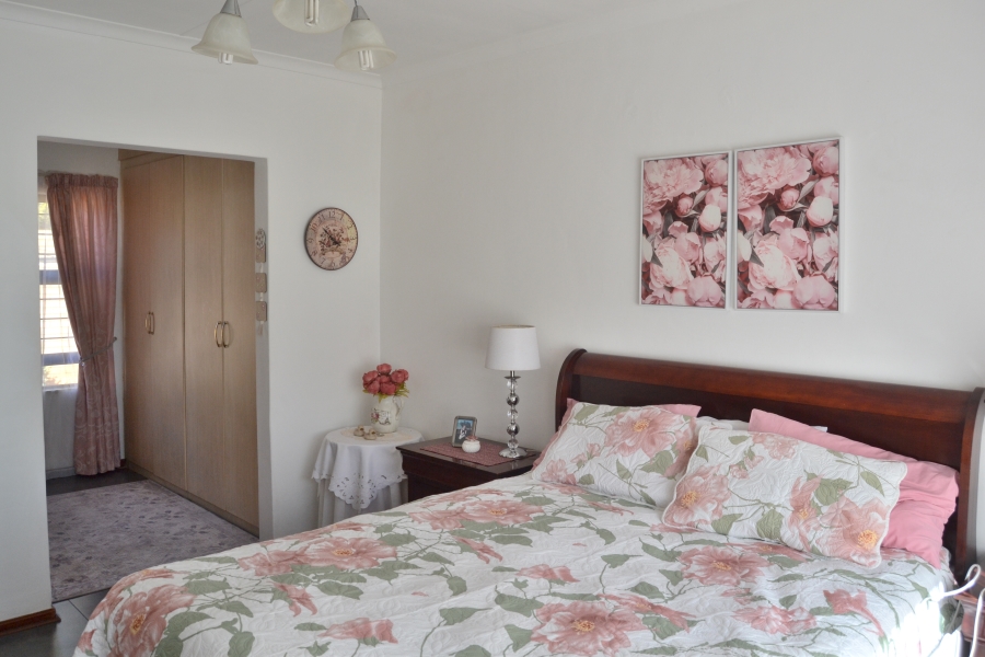 3 Bedroom Property for Sale in Thatchfield Estate Gauteng