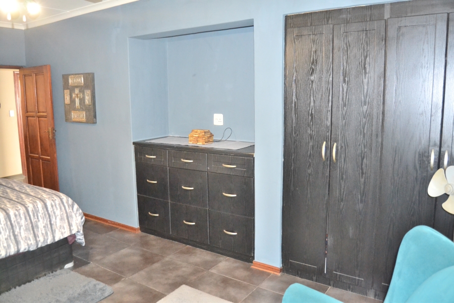 3 Bedroom Property for Sale in Thatchfield Estate Gauteng