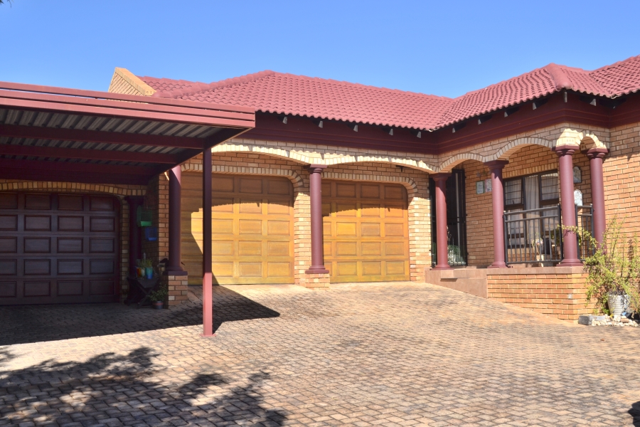 3 Bedroom Property for Sale in Thatchfield Estate Gauteng