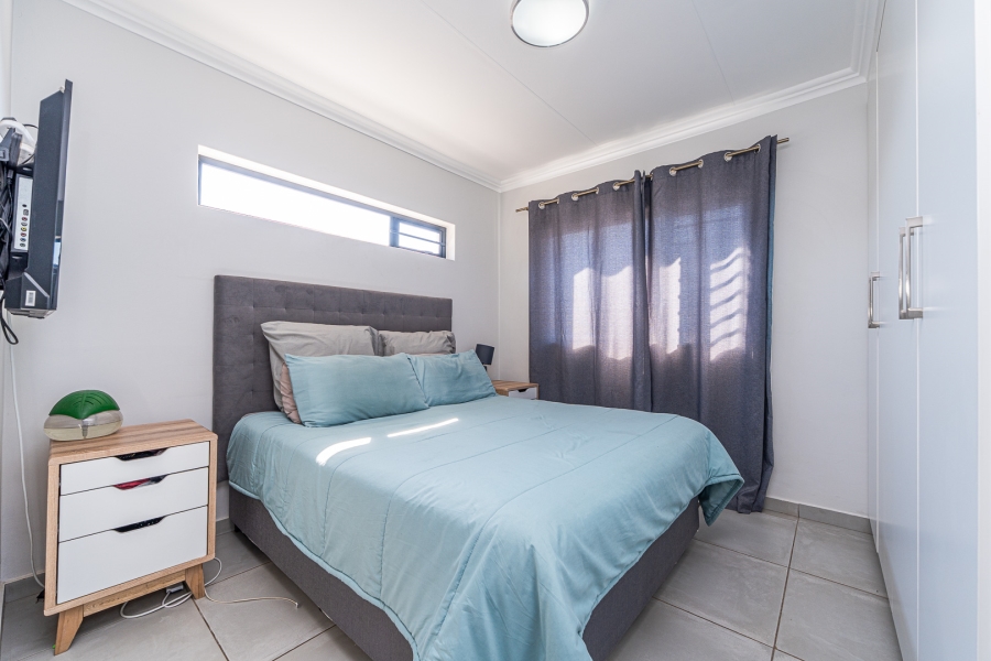 3 Bedroom Property for Sale in Little Falls Gauteng