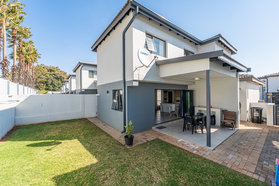 3 Bedroom Property for Sale in Little Falls Gauteng