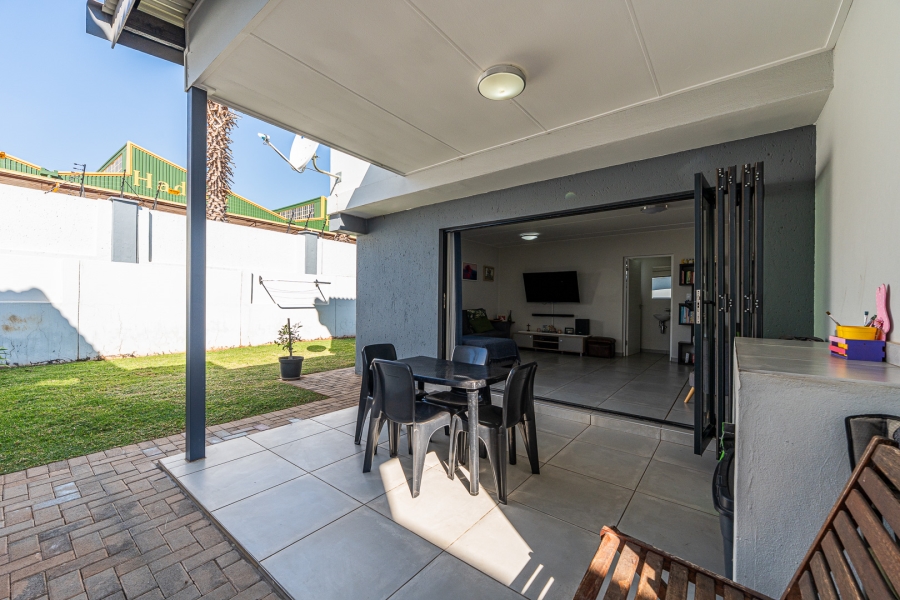 3 Bedroom Property for Sale in Little Falls Gauteng