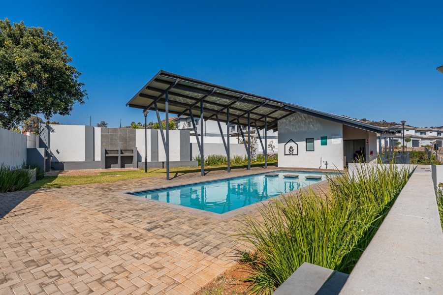 3 Bedroom Property for Sale in Little Falls Gauteng