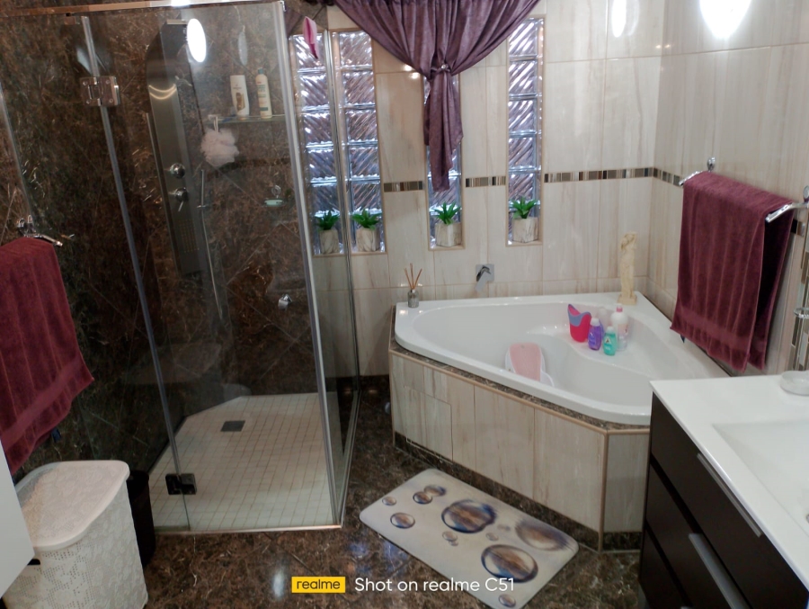 4 Bedroom Property for Sale in Dalpark Ext 1 Gauteng
