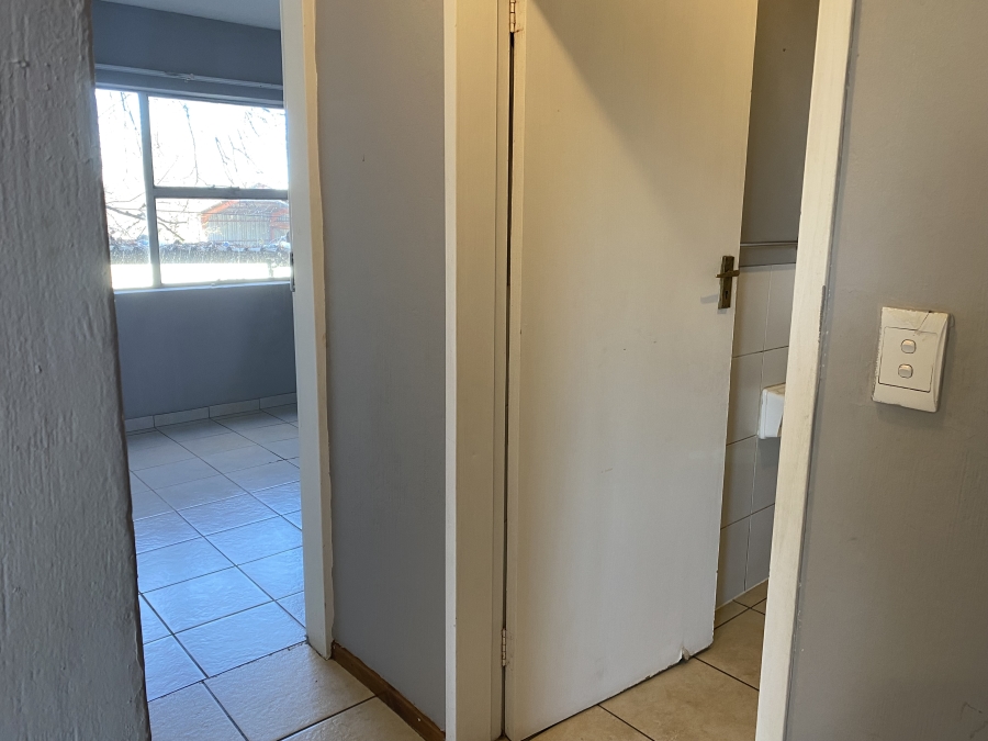 To Let 2 Bedroom Property for Rent in Kempton Park Central Gauteng