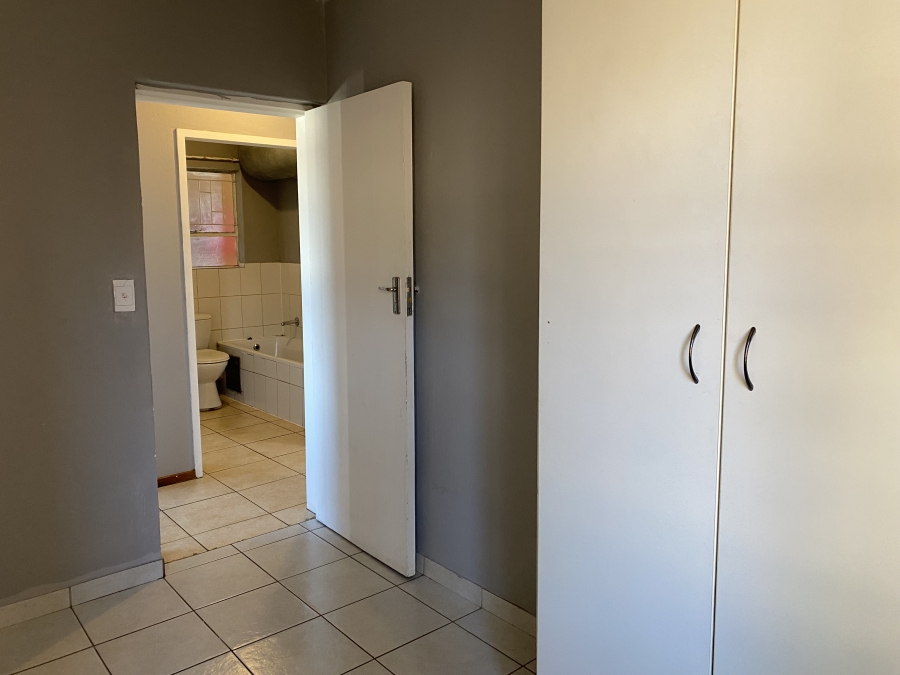 To Let 2 Bedroom Property for Rent in Kempton Park Central Gauteng
