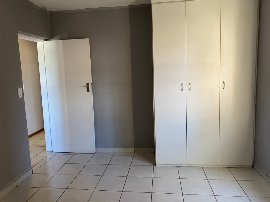 To Let 2 Bedroom Property for Rent in Kempton Park Central Gauteng