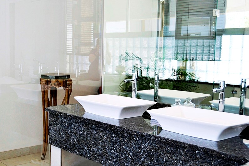 Commercial Property for Sale in Nieuw Muckleneuk Gauteng