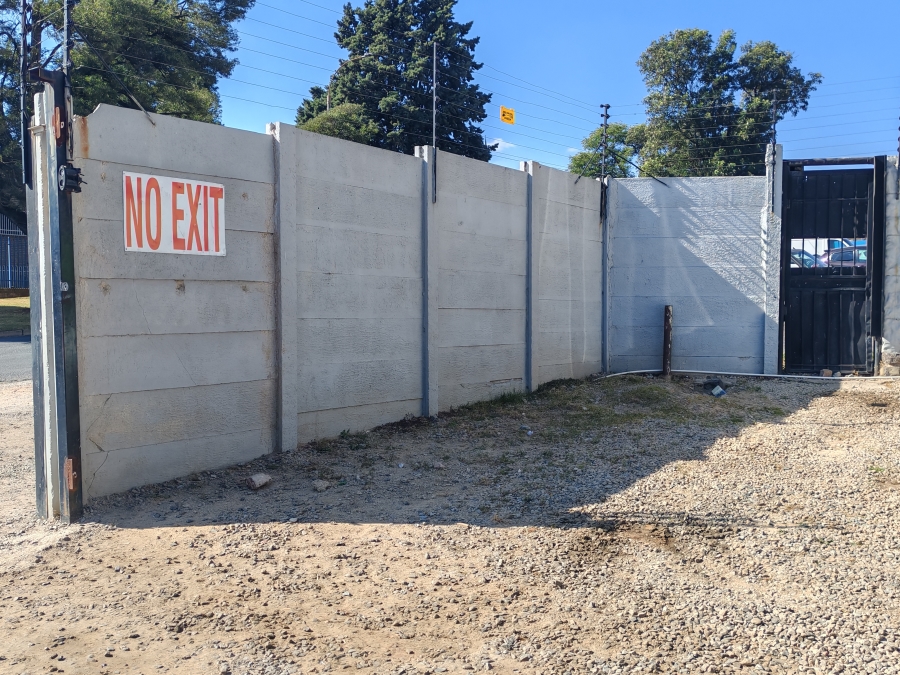 Commercial Property for Sale in Discovery Gauteng