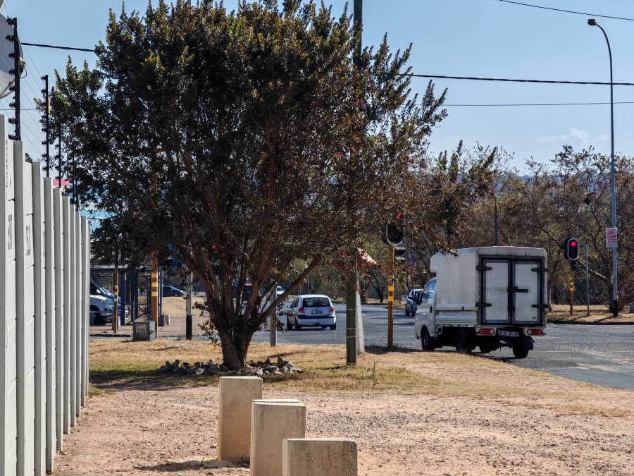 Commercial Property for Sale in Discovery Gauteng