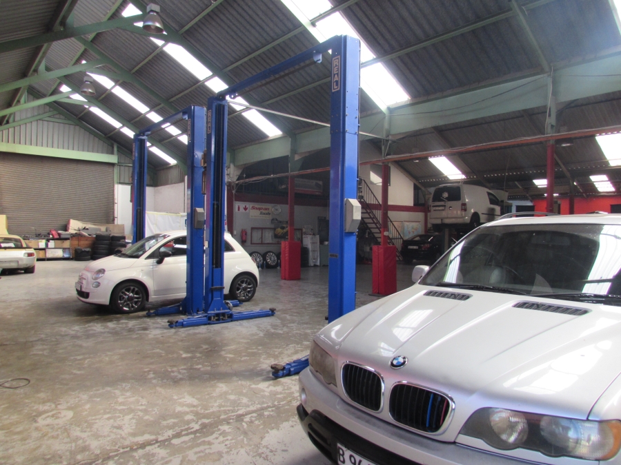 Commercial Property for Sale in Sebenza Gauteng