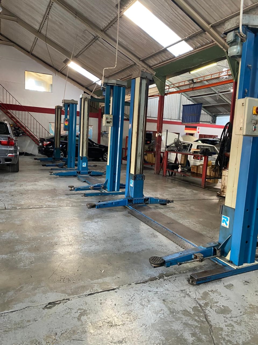 Commercial Property for Sale in Sebenza Gauteng