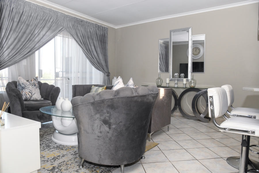 2 Bedroom Property for Sale in Groblerpark Gauteng