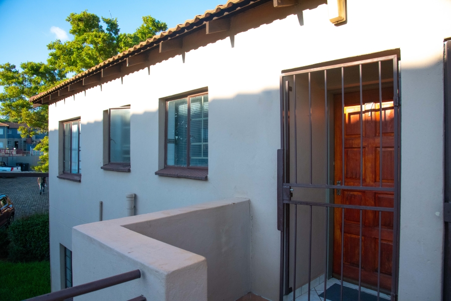 2 Bedroom Property for Sale in Groblerpark Gauteng