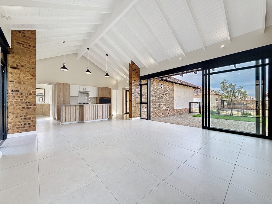 To Let 3 Bedroom Property for Rent in The Retreat Gauteng