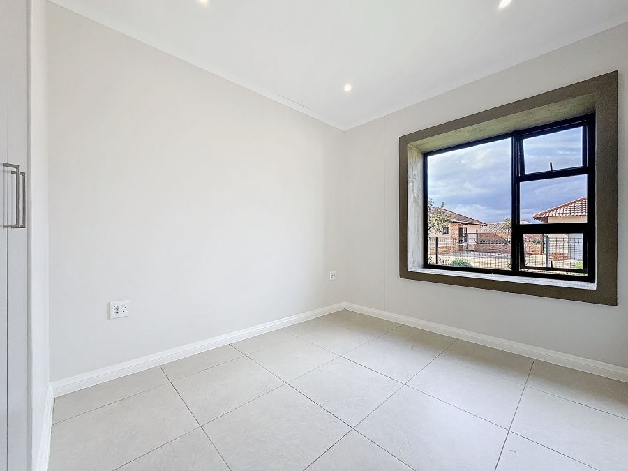 To Let 3 Bedroom Property for Rent in The Retreat Gauteng