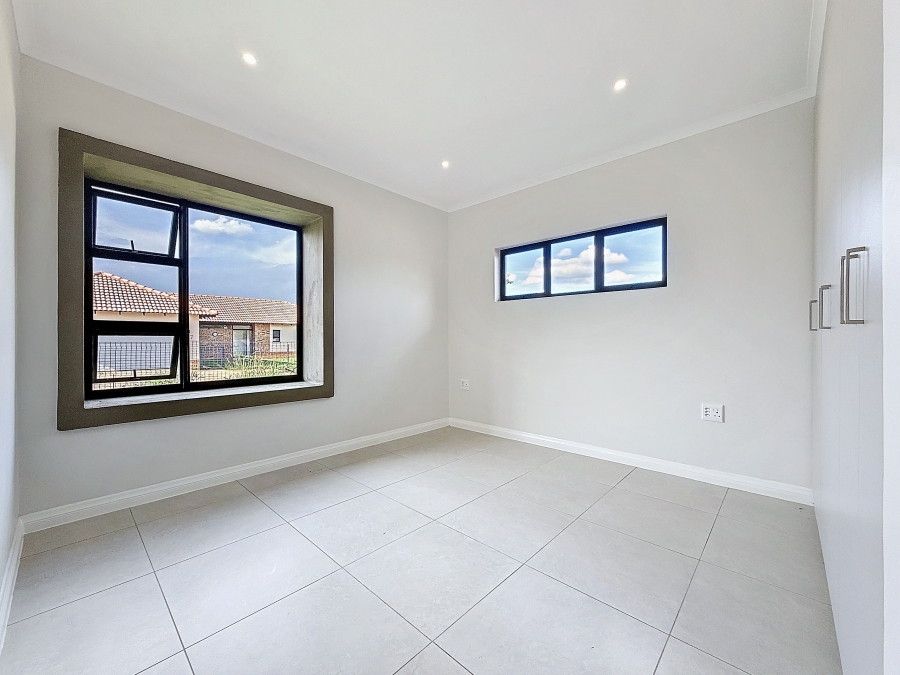 To Let 3 Bedroom Property for Rent in The Retreat Gauteng