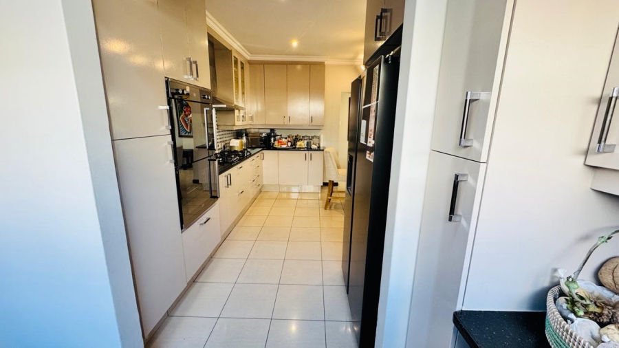 4 Bedroom Property for Sale in Rivonia Gauteng