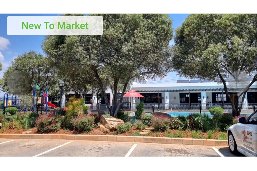 To Let 2 Bedroom Property for Rent in Greenstone Ridge Gauteng