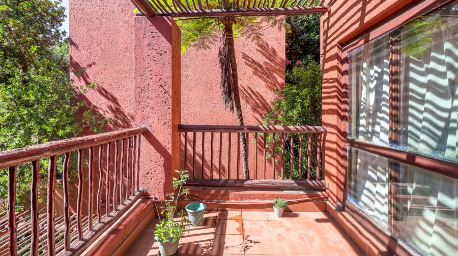 1 Bedroom Property for Sale in Sunninghill Gauteng