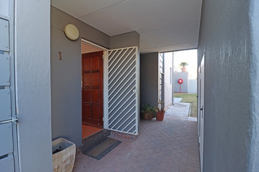 2 Bedroom Property for Sale in Bedford Gardens Gauteng
