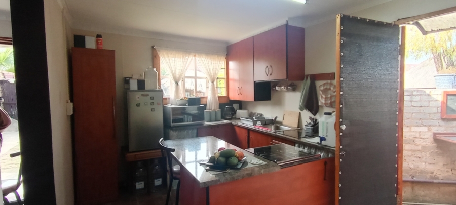 8 Bedroom Property for Sale in Struisbult Gauteng